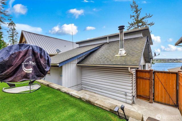 7430 Hermosa Beach Road, Tulalip, WA 98271