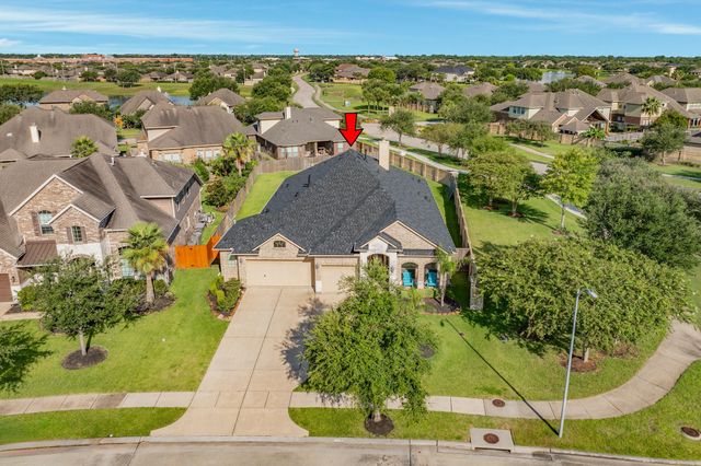 4702 Serrano Drive, League City, TX 77573
