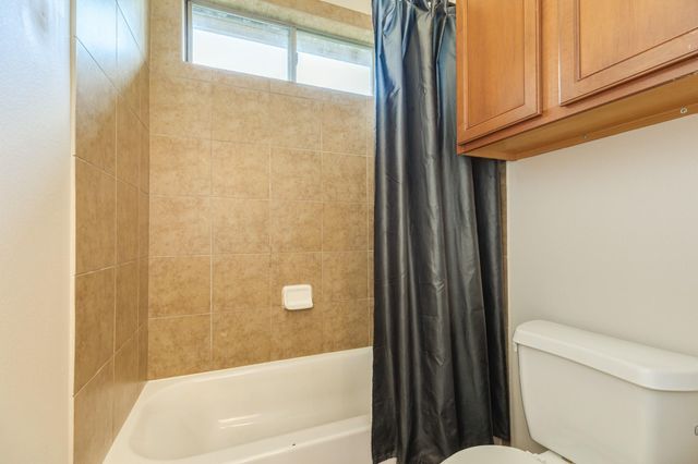 4702 Serrano Drive, League City, TX 77573