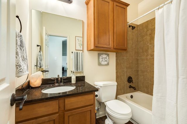 4702 Serrano Drive, League City, TX 77573