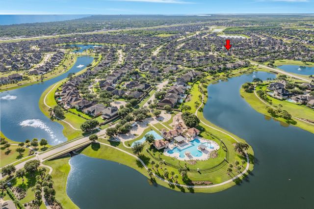 4702 Serrano Drive, League City, TX 77573