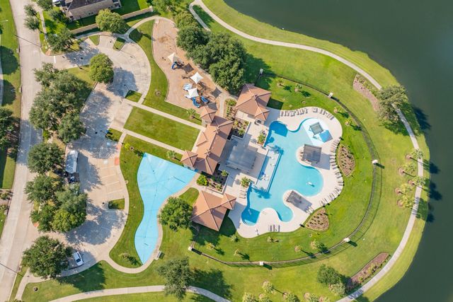 4702 Serrano Drive, League City, TX 77573