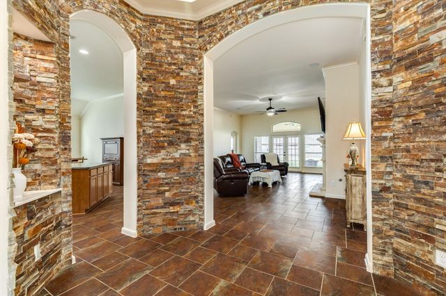 4702 Serrano Drive, League City, TX 77573