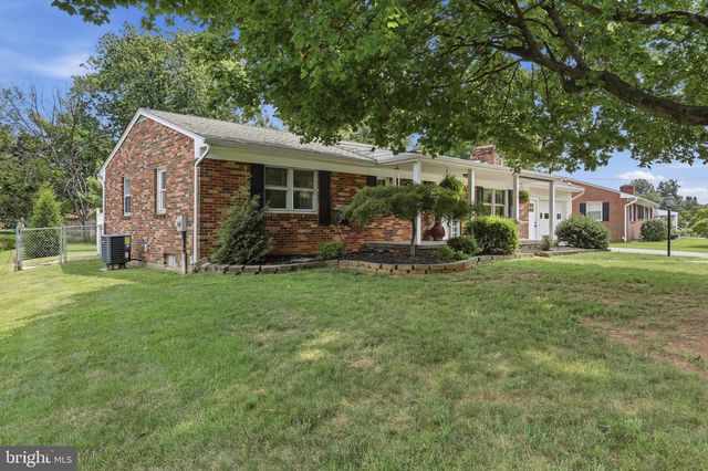 338 LANNY DR, Winchester, VA 22601