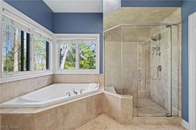 560 Club Drive, Aurora, OH 44202
