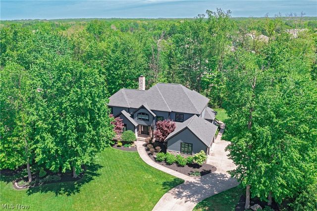560 Club Drive, Aurora, OH 44202