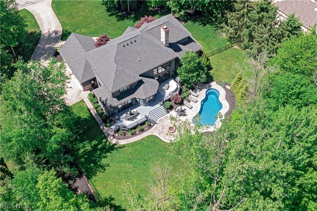 560 Club Drive, Aurora, OH 44202