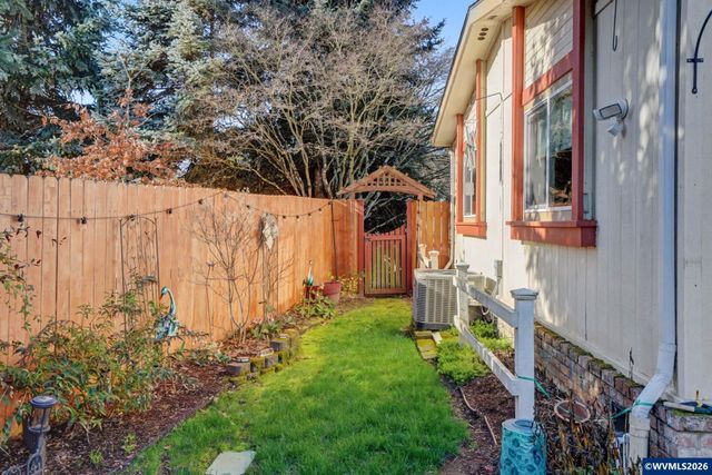 2120 Robins Ln SE 59, Salem, OR 97306