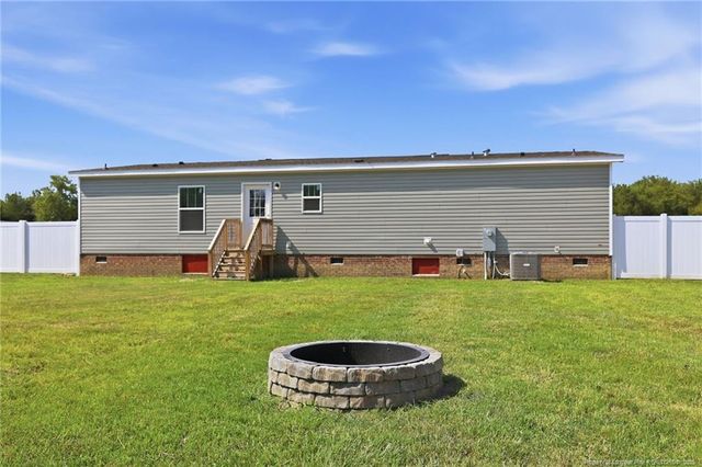 115 McIver Road, Raeford, NC 28376