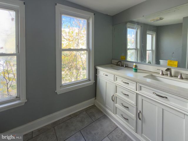 2517 W SEYBERT ST, Philadelphia, PA 19121