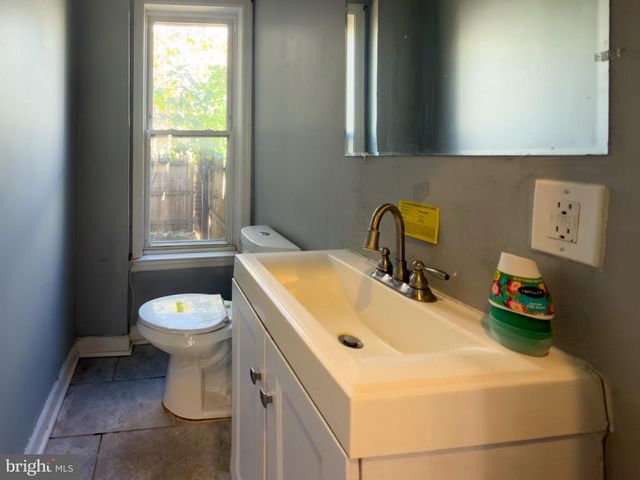 2517 W SEYBERT ST, Philadelphia, PA 19121