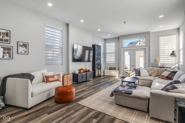 1033 Villa Avenue, Indianapolis, IN 46203