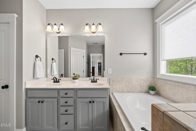 901 Sweet Olive Court, Wake Forest, NC 27587