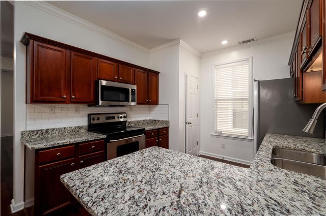 1338 E ISLAND PL, Memphis, TN 38103