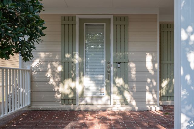 1338 E ISLAND PL, Memphis, TN 38103