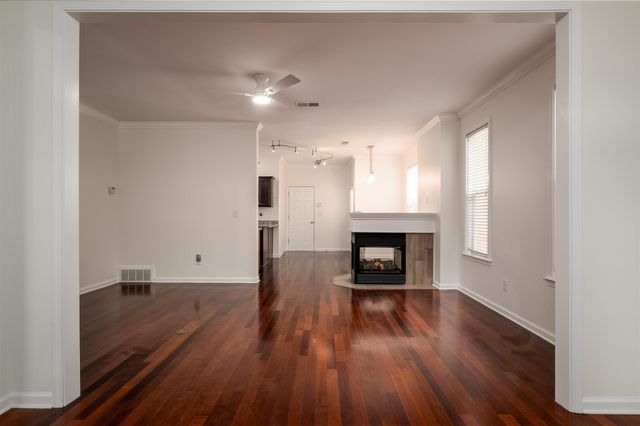 1338 E ISLAND PL, Memphis, TN 38103