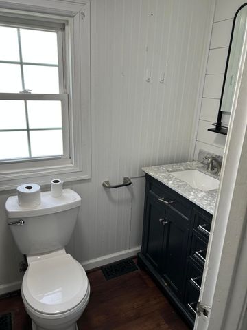 203 W 9th Street, Holland City, MI 49423