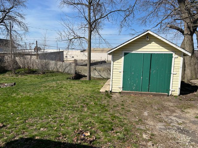 203 W 9th Street, Holland City, MI 49423