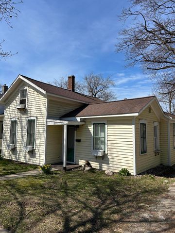 203 W 9th Street, Holland City, MI 49423