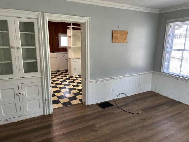 203 W 9th Street, Holland City, MI 49423