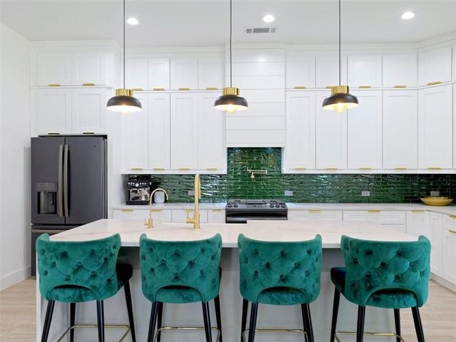 379 Enota Place, Atlanta, GA 30310