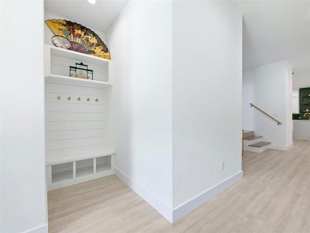379 Enota Place, Atlanta, GA 30310