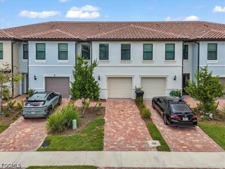 1533 Lake Jessup CIR, Cape Coral, FL 33909
