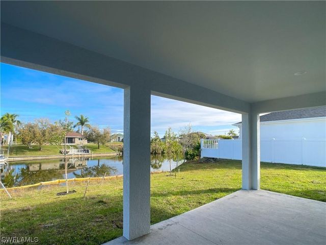 2005 SW 2nd TER, Cape Coral, FL 33991