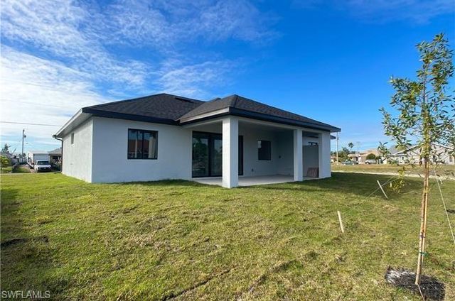 2005 SW 2nd TER, Cape Coral, FL 33991