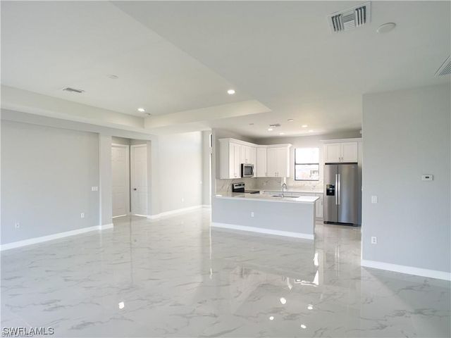 2005 SW 2nd TER, Cape Coral, FL 33991