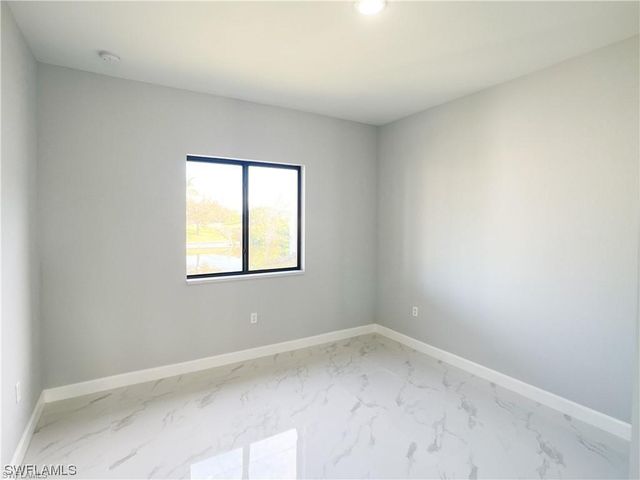 2005 SW 2nd TER, Cape Coral, FL 33991