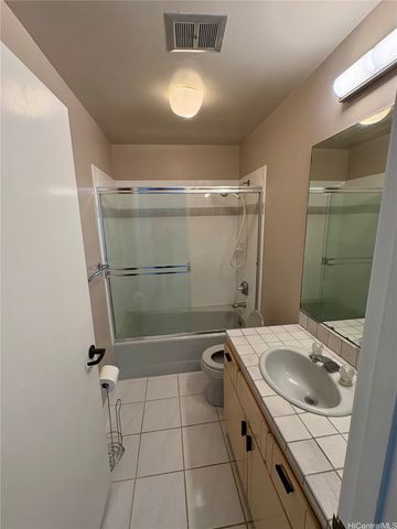 125 Maunalanikai Place, Honolulu, HI 96816
