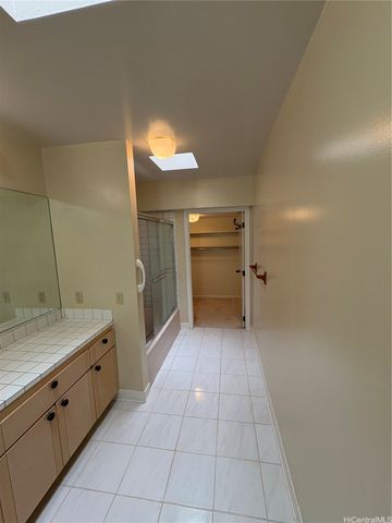 125 Maunalanikai Place, Honolulu, HI 96816