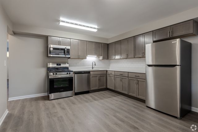 8528 W Gregory Street 3S, Chicago, IL 60656