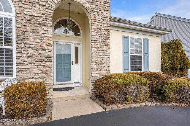 82 Mission Way, Barnegat, NJ 08005