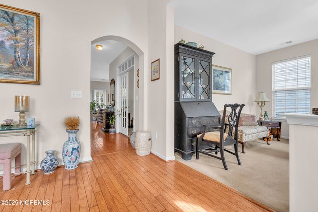 82 Mission Way, Barnegat, NJ 08005