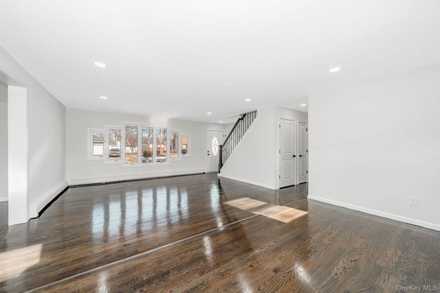 42 Ronald Drive N, Amityville, NY 11701