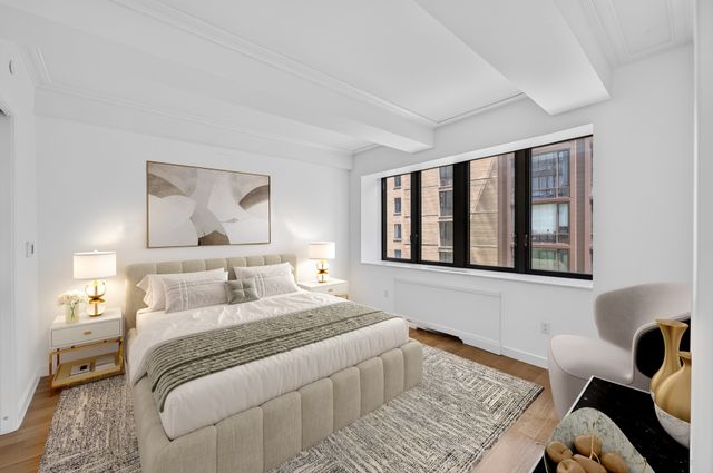 225 E 19th St Apt 402, New York City, NY 10003