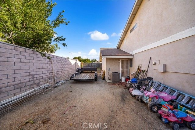 1341 Nettleton Court, Riverside, CA 92506