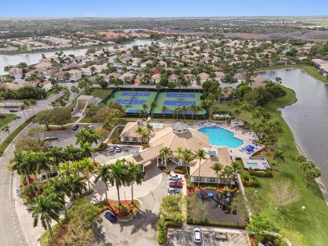 2395 Kemps Bay, West Palm Beach, FL 33411