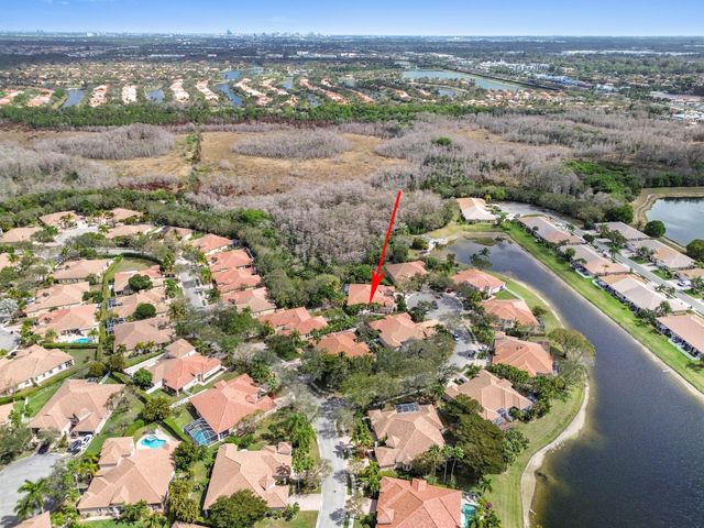 2395 Kemps Bay, West Palm Beach, FL 33411