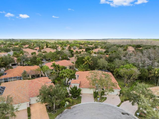 2395 Kemps Bay, West Palm Beach, FL 33411