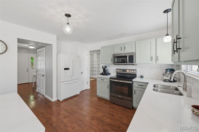 3362 Hampton Crossing, St Charles, MO 63303