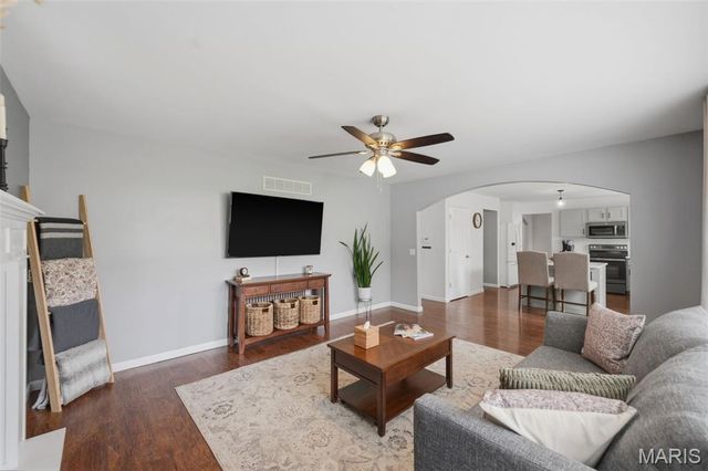 3362 Hampton Crossing, St Charles, MO 63303