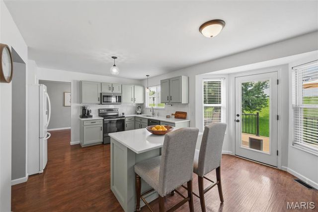 3362 Hampton Crossing, St Charles, MO 63303