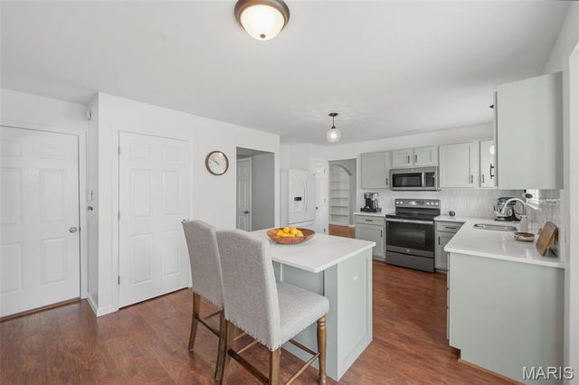 3362 Hampton Crossing, St Charles, MO 63303