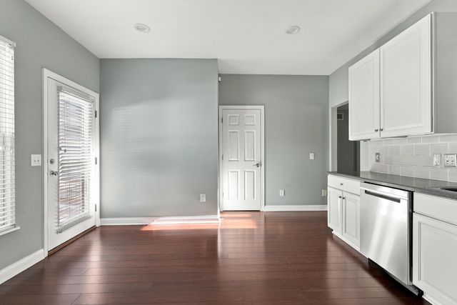 6083 Grand Strand Avenue, Westerville, OH 43081