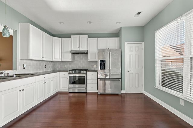 6083 Grand Strand Avenue, Westerville, OH 43081