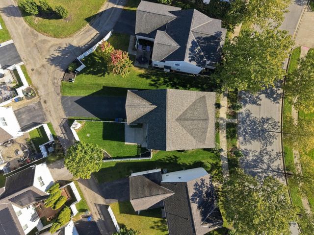 6083 Grand Strand Avenue, Westerville, OH 43081