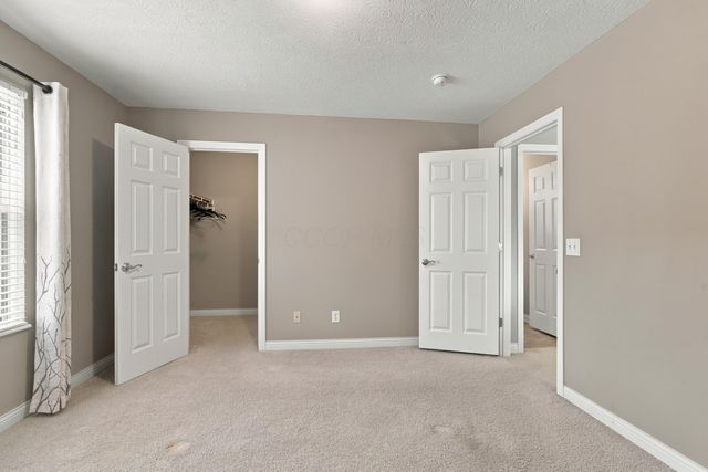 6083 Grand Strand Avenue, Westerville, OH 43081